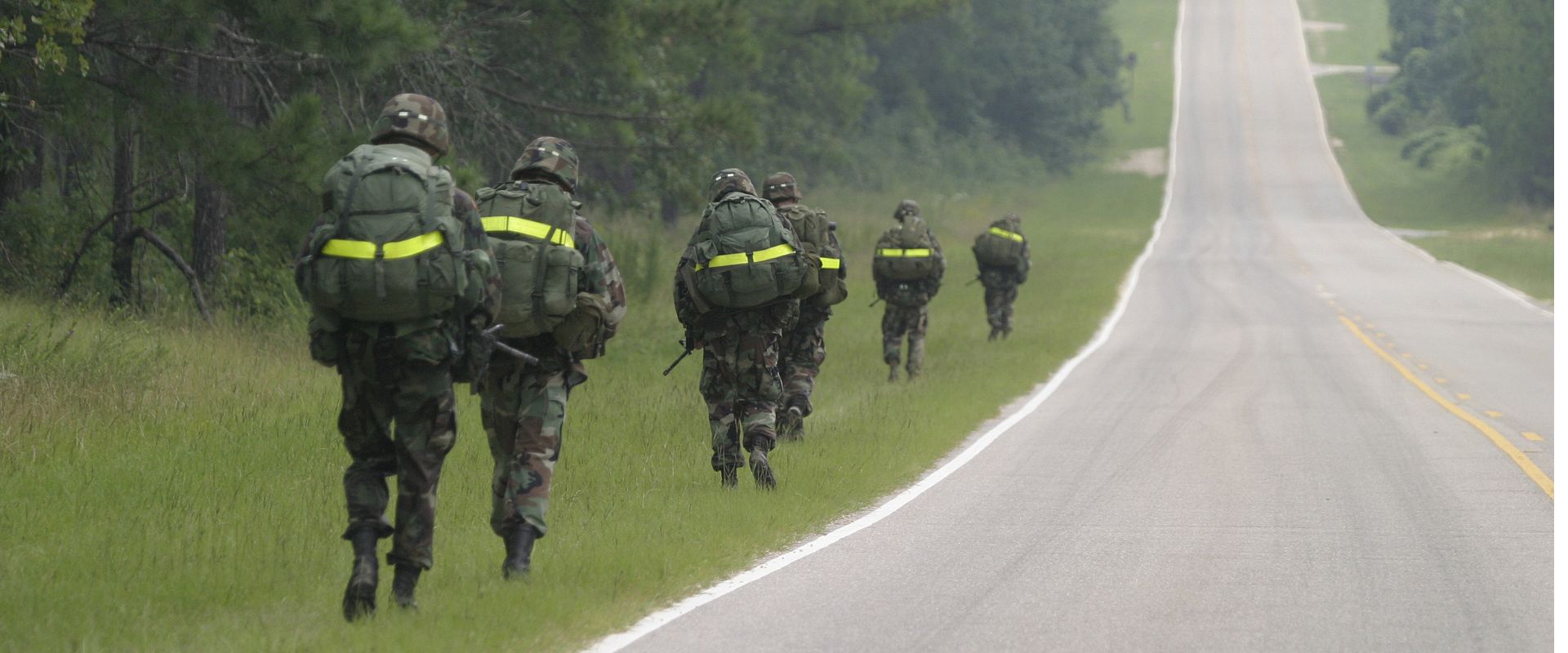 5 Surprising Benefits of Rucking for Strength, Endurance and Mental Health